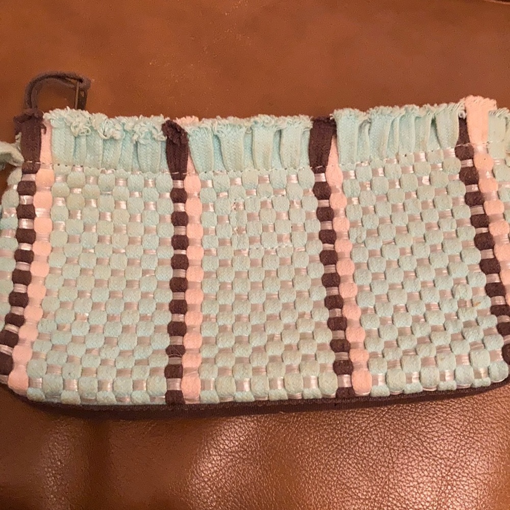 Gap Weave Clutch
